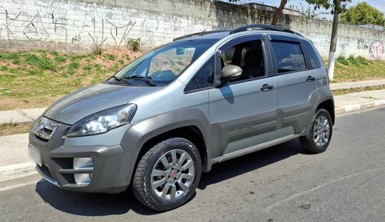 FIAT IDEA 1.8 MPI ADVENTURE 16V FLEX 4P MANUAL